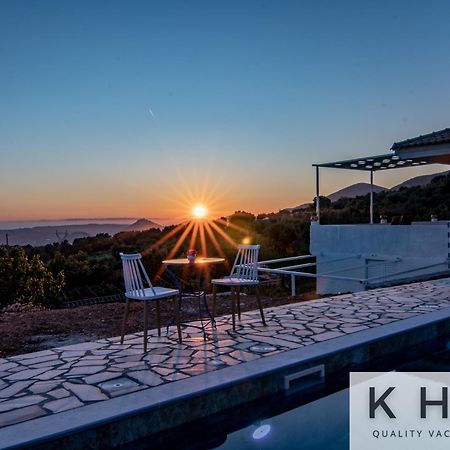 Skoumas Villa Surrounded By Olive Trees! Vlaháta Kültér fotó